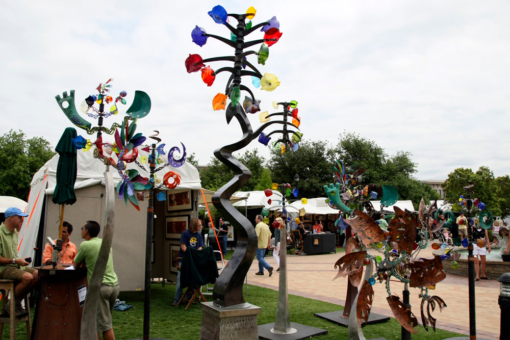 Parks & Entertainment - Art in the Square